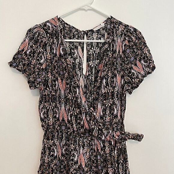LUSH Black Multi Paisley Floral Short Sleeve Boho Surplice / Faux Wrap Romper L - Picture 3 of 13